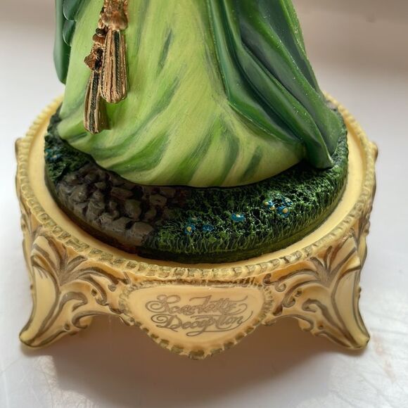 Vtg 1998 Franklin Mint Scarlett’s Deception figurine from Gone With The Wind - Picture 3 of 6